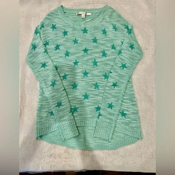 LC Lauren Conrad Green Star Knit Sweater - Picture 2 of 3